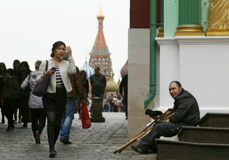 За один квартал бедных в России стало на 3,1 млн больше