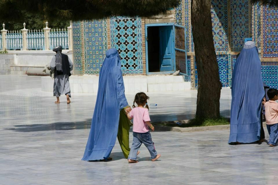 The Sun: боевики «Талибана»* покупают девочек для превращения в секс-рабынь