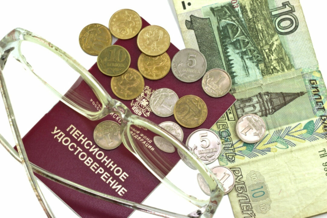 Эксперты разъяснили, что мешает ежегодному увеличению пенсий на 10 тыс. рублей