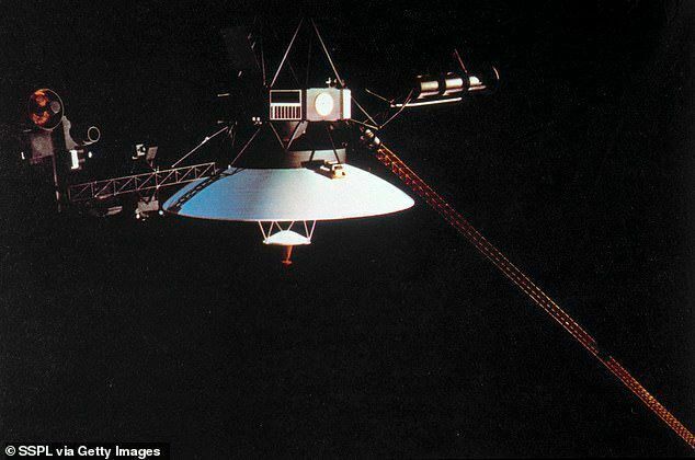 «Вояджер-1» прислал на Землю гул межзвездного газа