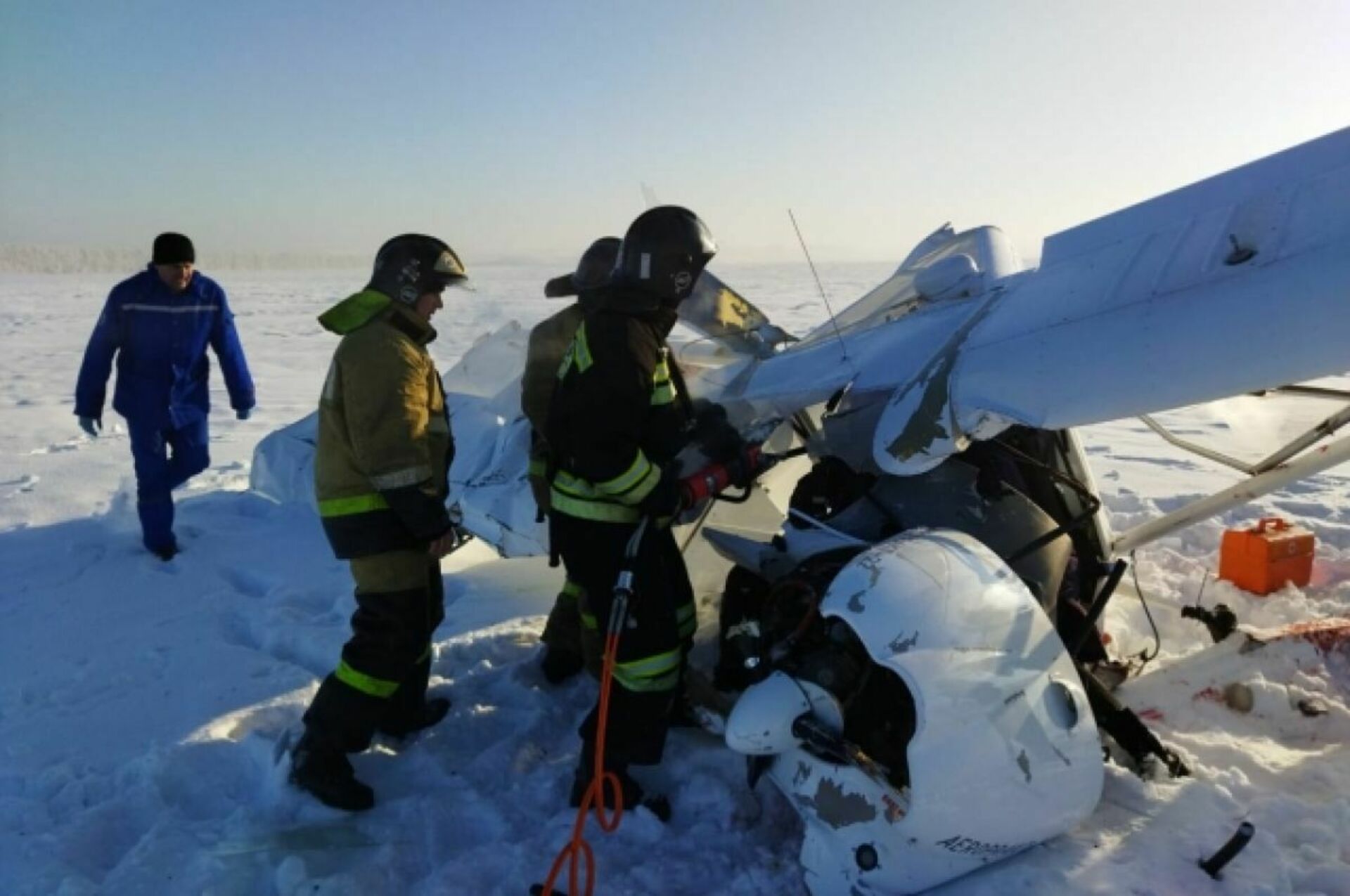 Какой самолет упал сегодня. В Алтайском крае упал самолет. Крушение АН 24 Варандей.