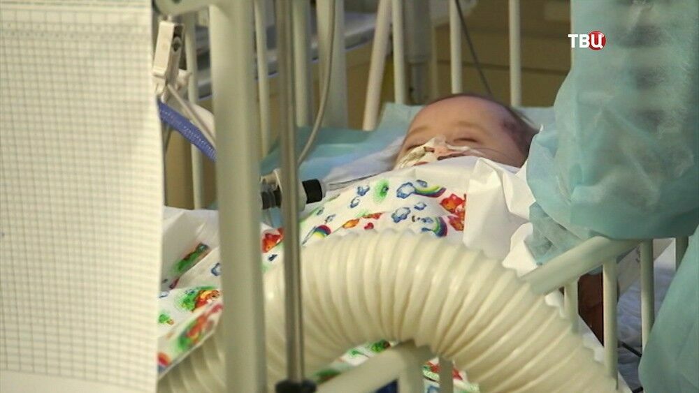 Спасённый в Магнитогорске 10-месячный ребёнок начал самостоятельно дышать