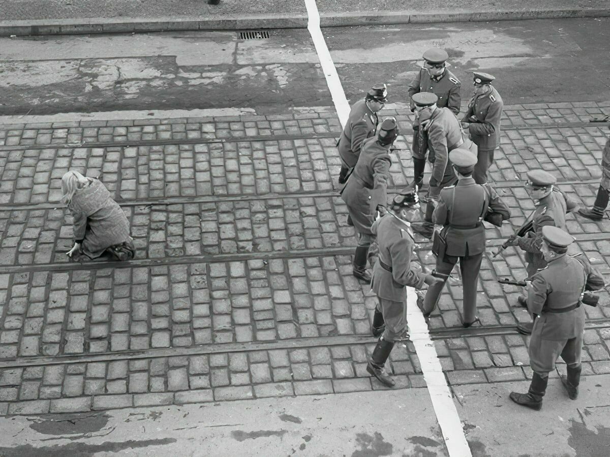 Народ делили по-живому: Берлинской стене исполнилось 60 лет