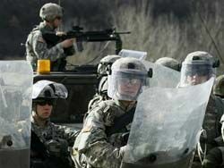 Войска НАТО отрезали Косово от Сербии
