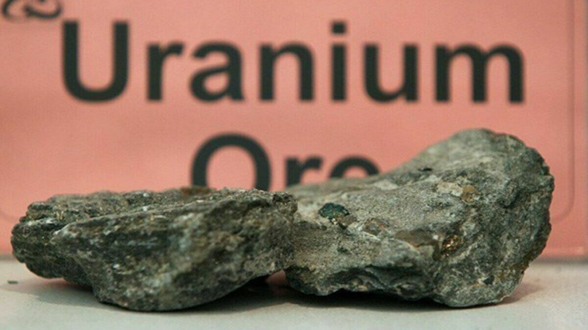 Так выглядит урановая руда