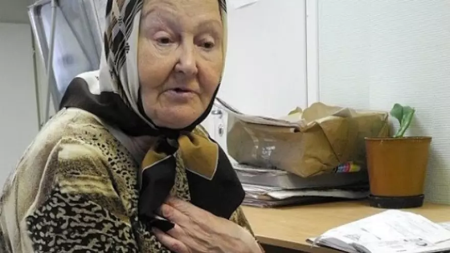 Российскому пациенту на приеме у врача важнее всего поговорить. Поймет ли российскую бабушку врач из Африки?
