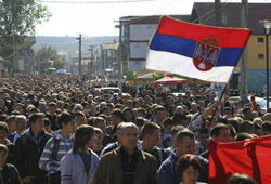 Москва не даст косовским сербам паспорта РФ, но поможет материально