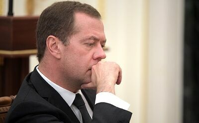 Вопрос дня: Дмитрий Медведев нашел  себе запасной аэродром?