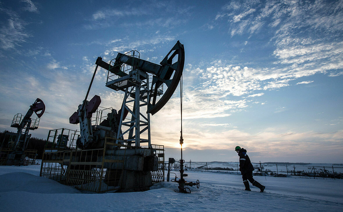 Добыча нефти в России сократилась до минимума за последние 10 лет