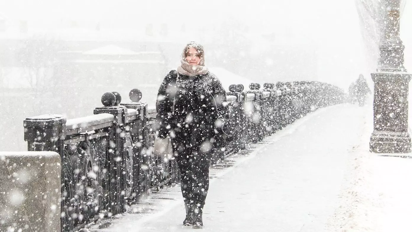 Штормовое предупреждение от Гидрометцентра: на Россию движутся аномальные холода