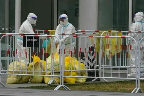 В Китае впервые с января 2021 года зафиксированы две смерти от коронавируса