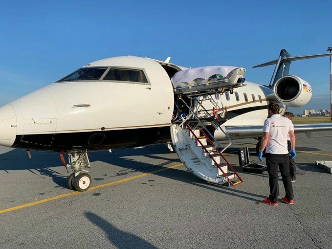 Самолет с Алексеем Навальным вылетел в Берлин