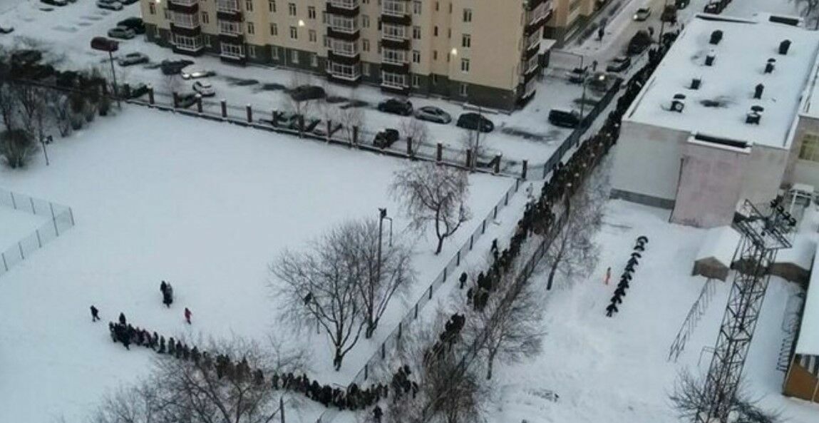Более 90 школ: учебные заведения Екатеринбурга эвакуировали из-за угрозы минирования