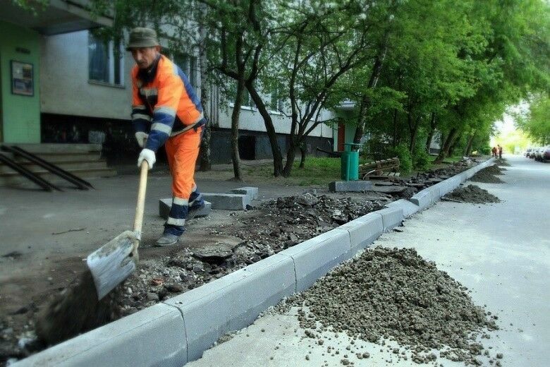 Москва закупает бордюры для ремонта тротуаров по сильно завышенным ценам