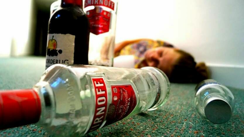 Минздрав: россияне стали реже умирать от алкоголя