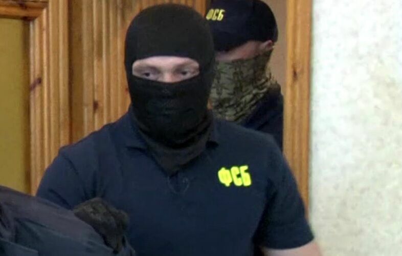 ФСБ задержала в Крыму еще одну группу экстремистов