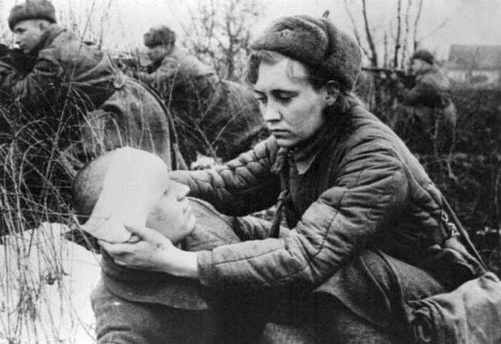 Помни людей великой отечественной войны. Женщины санинструкторы в годы ВОВ.