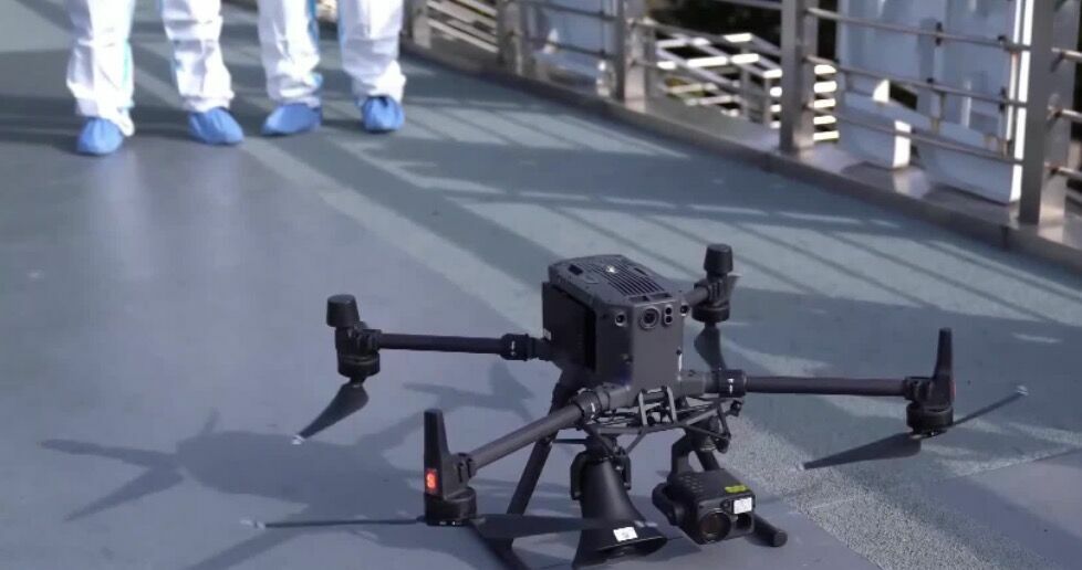В Шанхае начали применять дроны для фиксации нарушений акниковидных мер