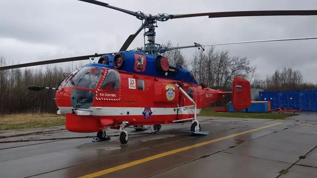 Пожарный вертолет подожгли приезжие на московском аэродроме