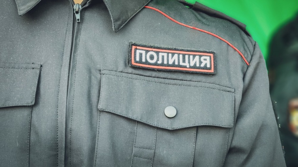 В Кемерово злоумышленник «заминировал» суды и угрожает убить детей