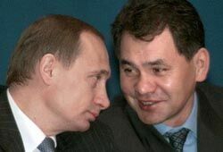 Путин по рекомендации Медведева назначил Шойгу главой Минобороны