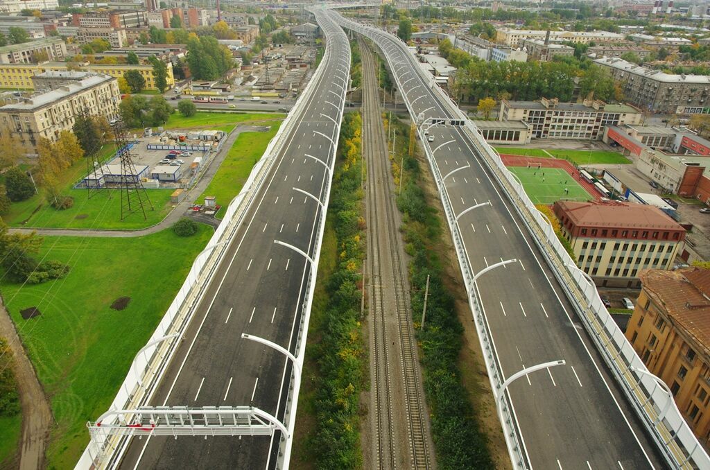 Правительство Петербурга выделило 5 млрд рублей на покупку акций скоростной дороги