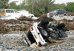 Оман держит удары стихии