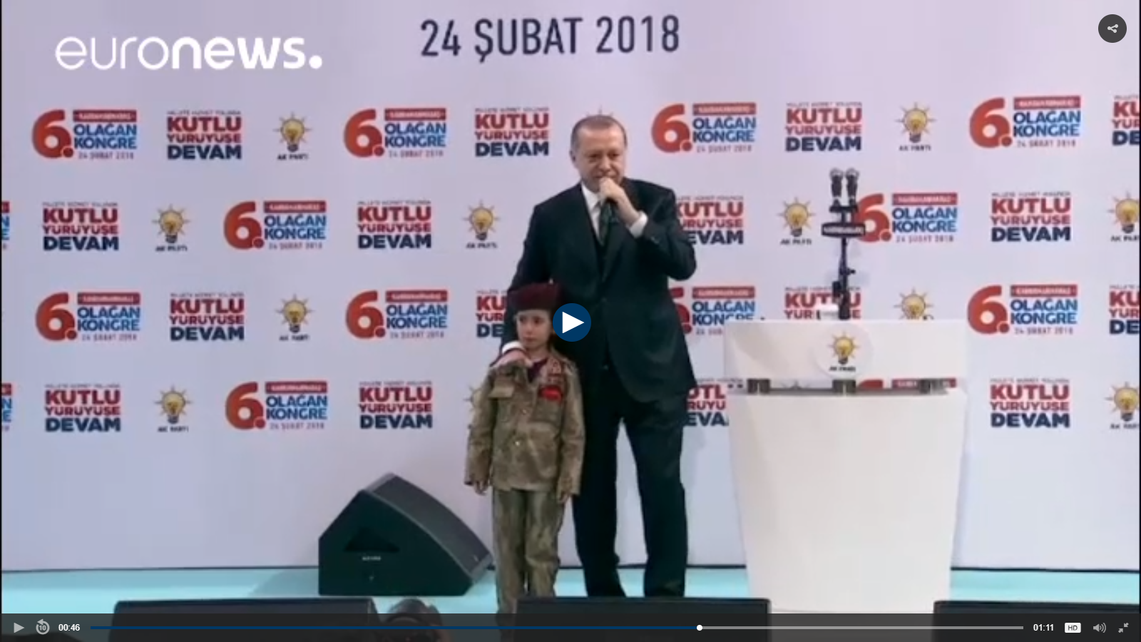 "Умри, малышка!" Эрдоган подаёт пример в милитаристской пропаганде