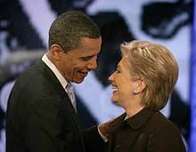 Праймериз в США: Обама объявил себя победителем, но Клинтон не сдалась