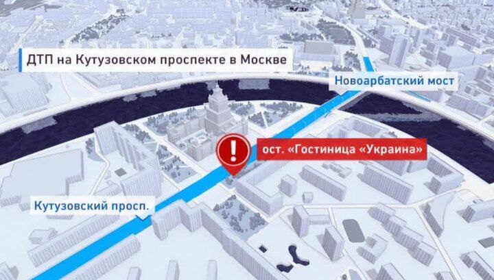 В Москве на тротуаре автомобиль наехал на четверых человек
