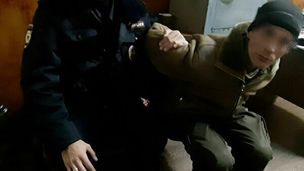 Во Владивостоке задержали проколовшего колеса машинам скорой помощи
