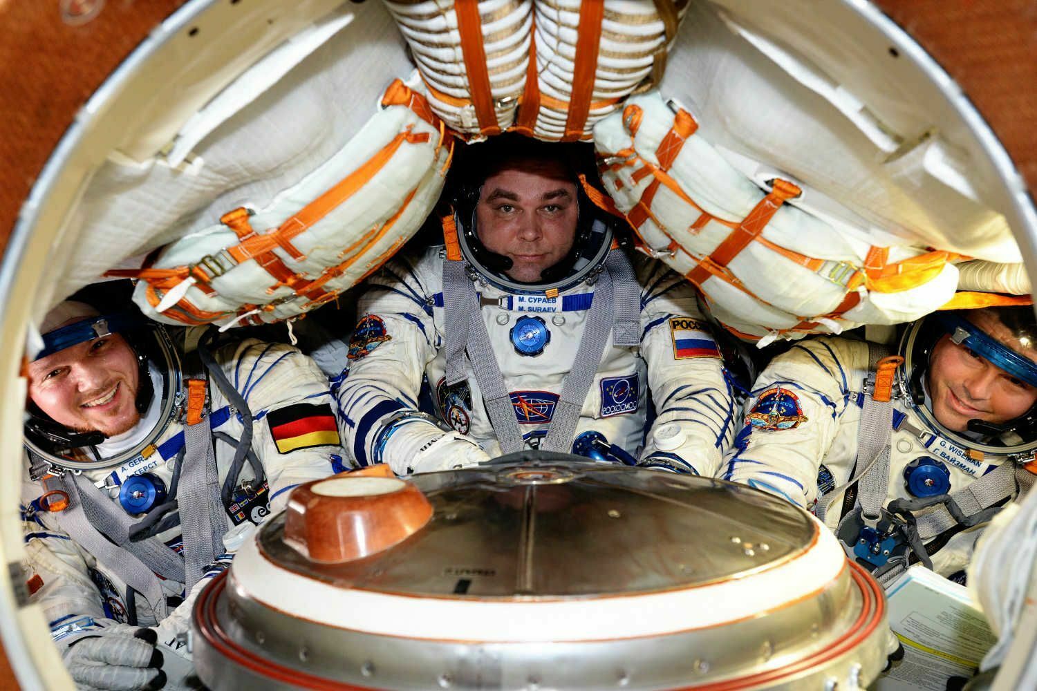 Несмотря на конфликт на Земле, международный экипаж на МКС живет без склок