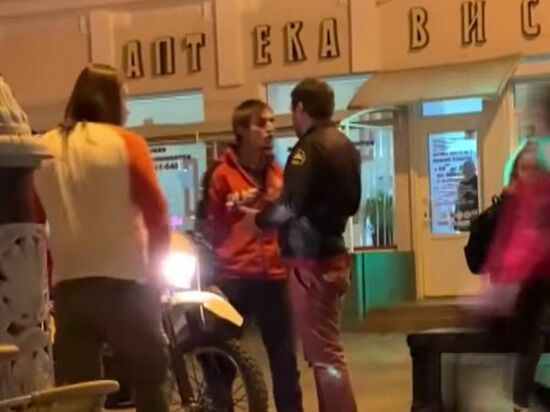 В Симферополе чеченский мотоциклист избил журналиста (ВИДЕО)