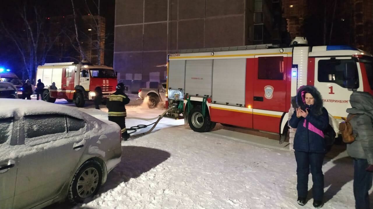 «Горим, умираем»: погибшая в пожаре екатеринбурженка молила о спасении в Twitter