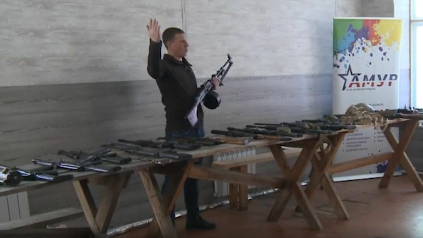 Для детей мобилизованных в Хабаровске провели "развлекательный" урок по оружию