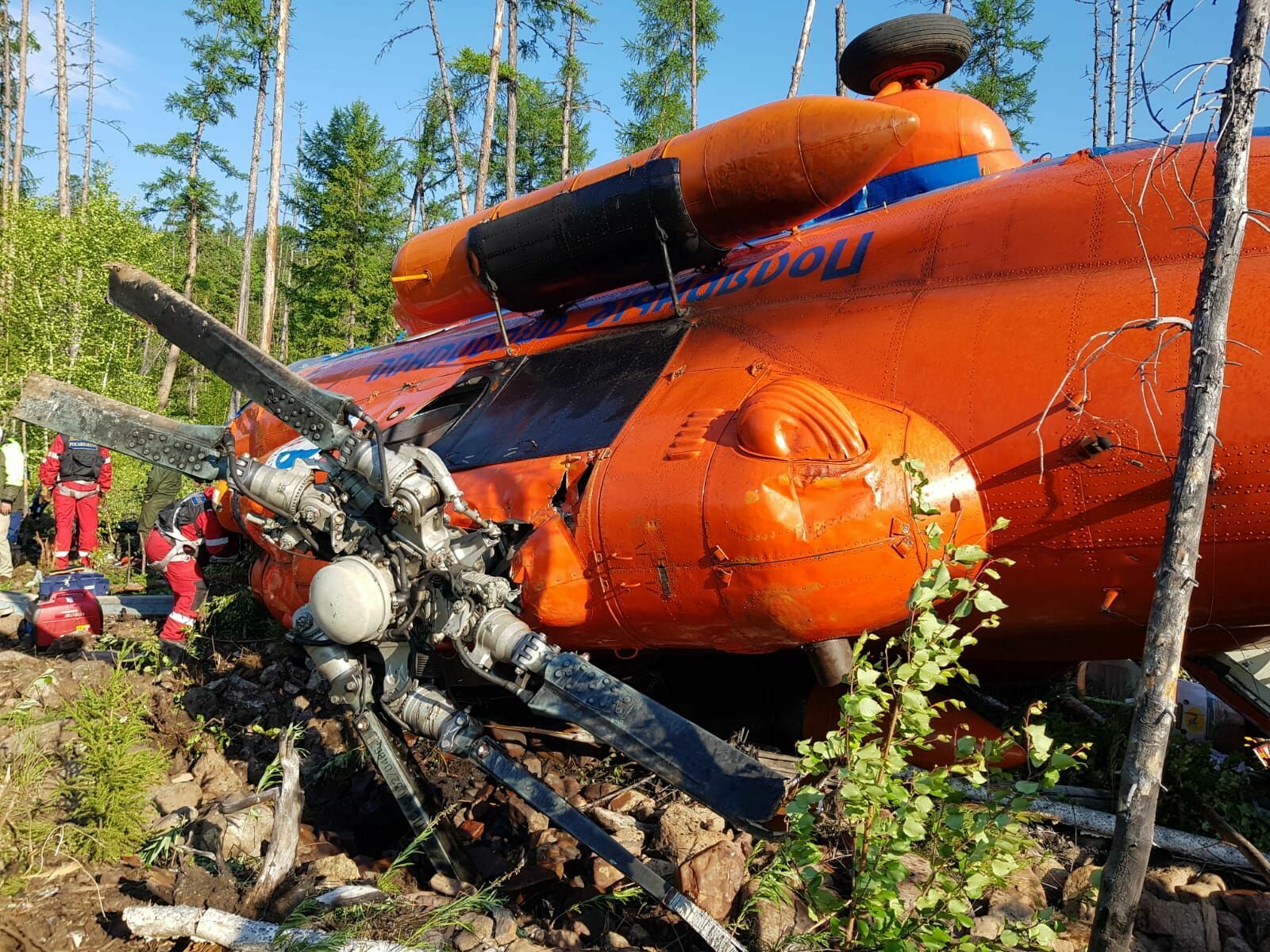 Восьмерых пострадавших при крушении Ми-8 экстренно доставили в Якутск