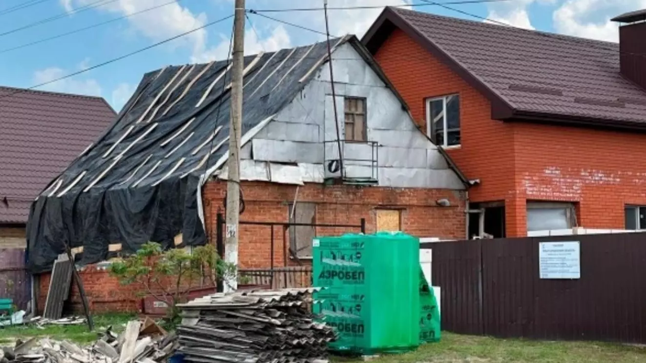 Вопрос дня: кто восстановит разрушенные дома и укрытия в Белгородской области?