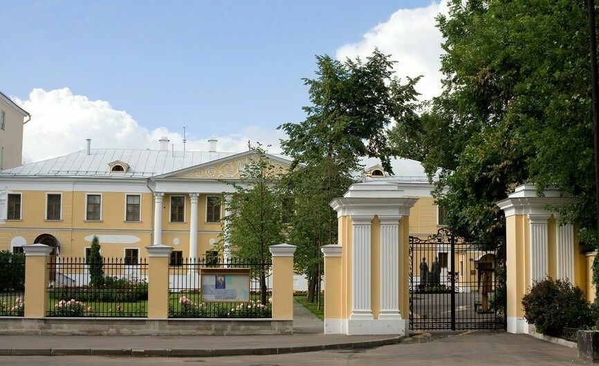 Остановите вандализм! Центр Рерихов выступил против передачи здания Музею им. Пушкина