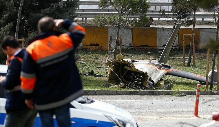 Четверо россиян погибли при крушении вертолета в Стамбуле