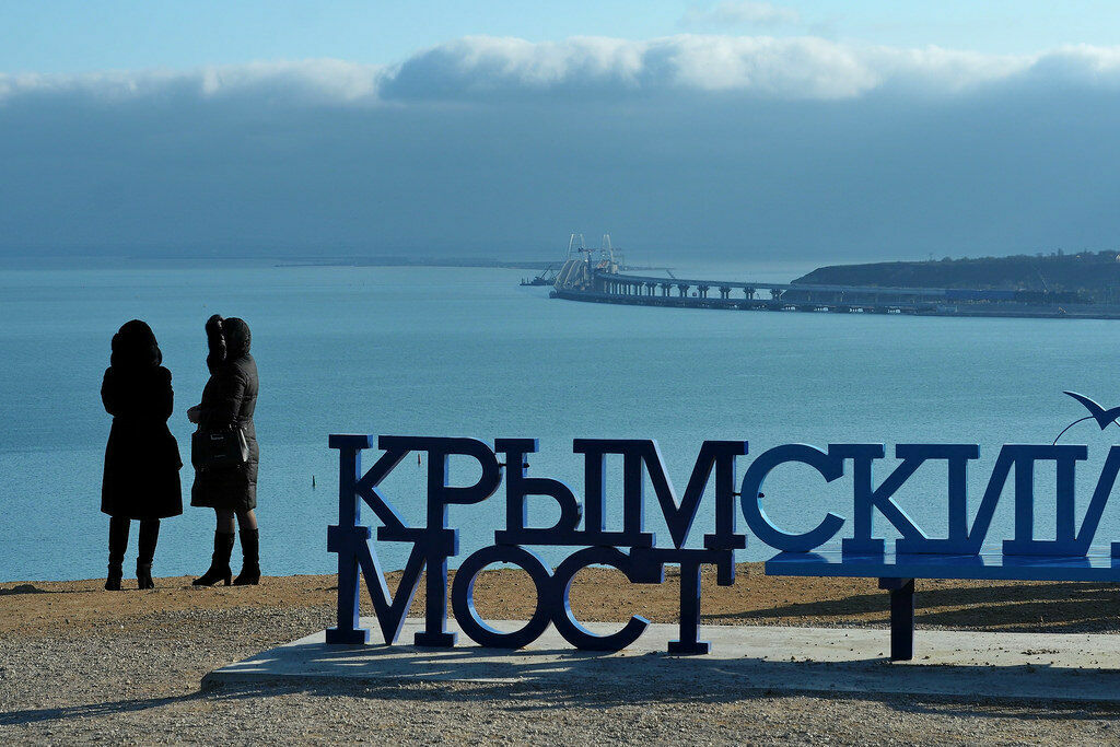 Двойная мораль: Крым все никак не становится Россией