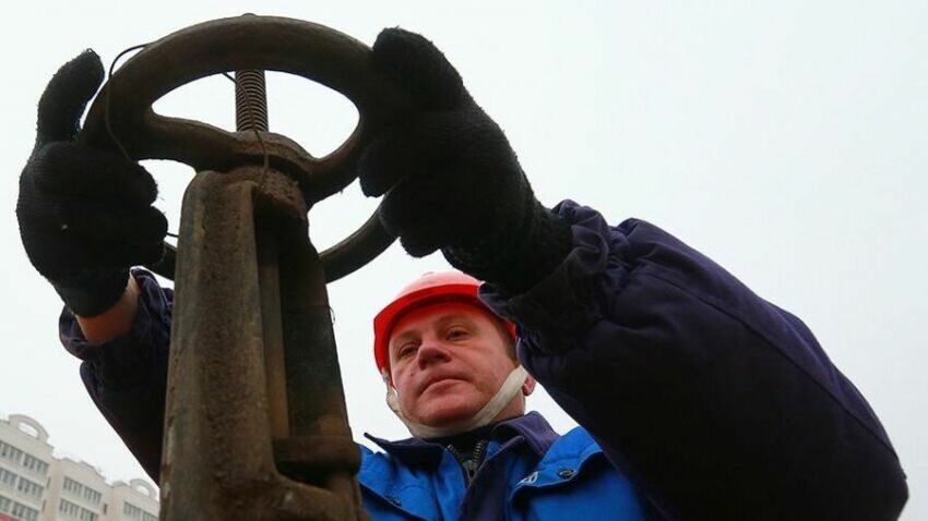 Цифра дня: за первый месяц года Россия потеряла  54 миллиарда  нефтегазовых доходов