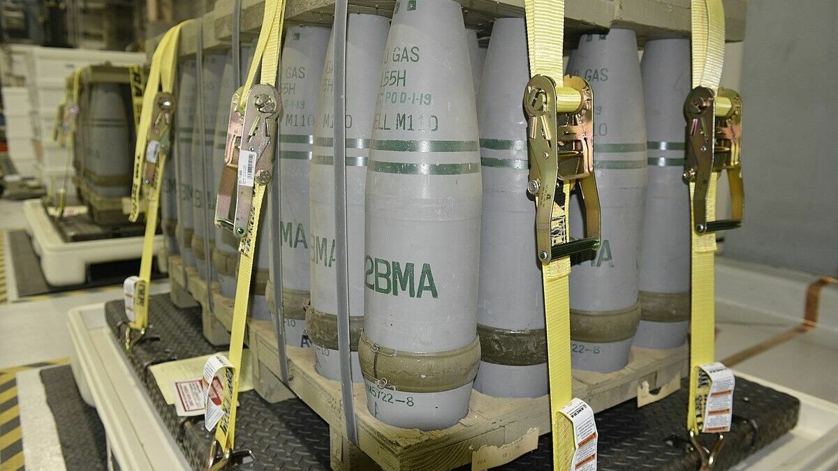 Пакистан собрался передать Украине 159 контейнеров с боеприпасами