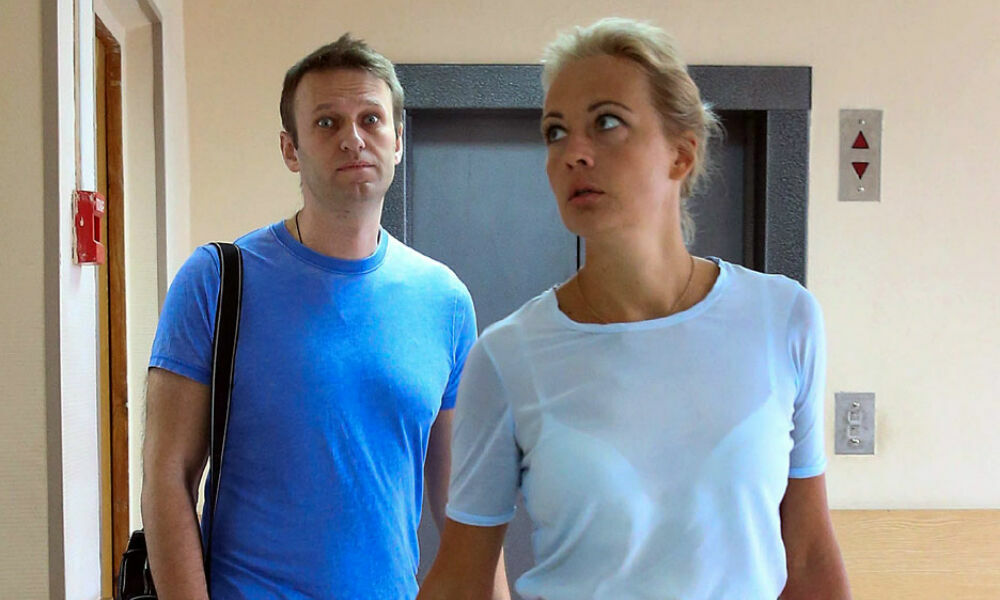 Супруга Навального обвинила Золотова в трусости