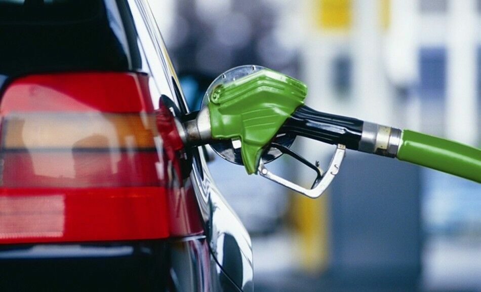 Росстандарт пригрозил штрафами за недолив бензина