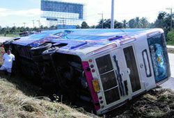 При аварии автобуса в Таиланде пострадали около 20 российских туристов