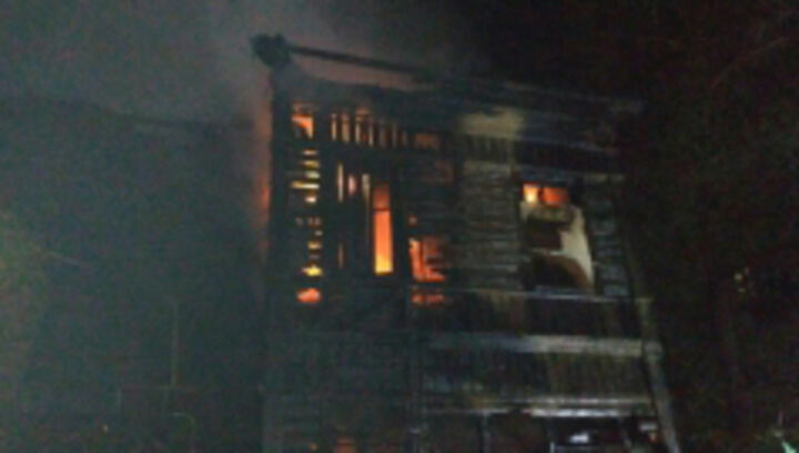 Пожар в многоквартирном доме Саратова: есть пострадавшие (ВИДЕО)