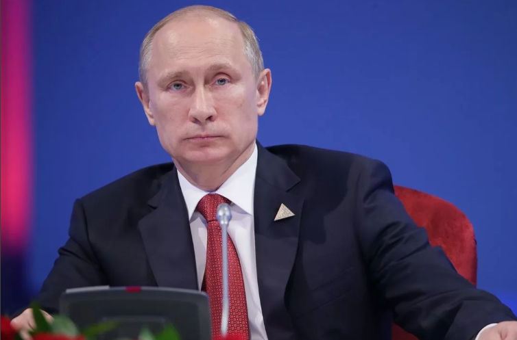 Путин заявил, что несистемная оппозиция вносит большой вклад в жизнь страны