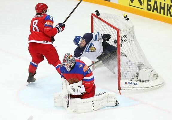 Сборная России проиграла финнам в полуфинале чемпионата мира