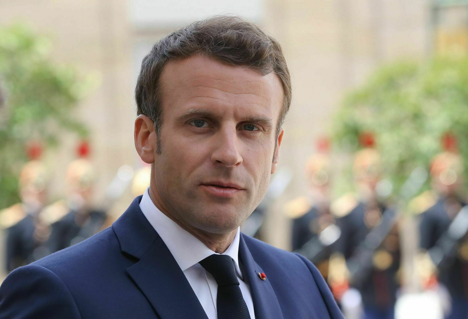Француза, давшего пощечину Макрону, осудили на четыре месяца