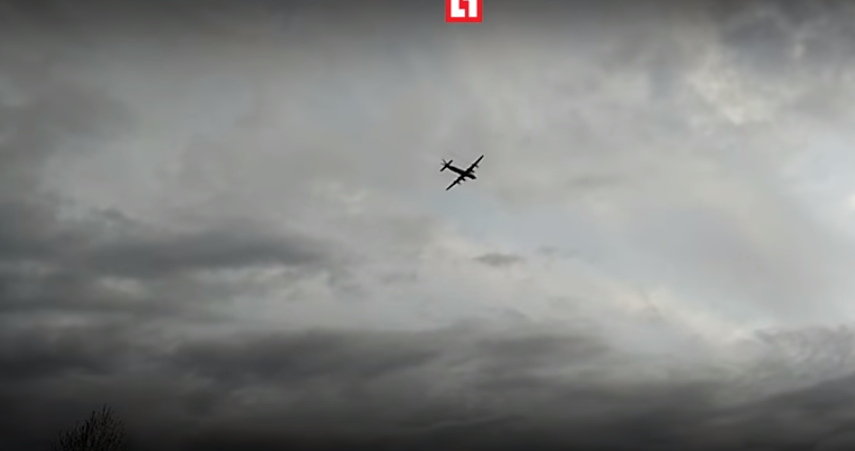 В сети появилось еще одно видео аварийной посадки Ил-38 в Жуковском